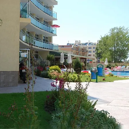 Julia Family Apartments-3